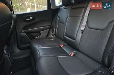 Внедорожник / Кроссовер Jeep Compass 2018 в 