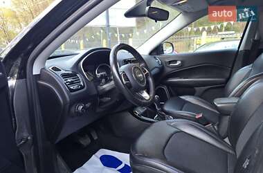 Внедорожник / Кроссовер Jeep Compass 2018 в 