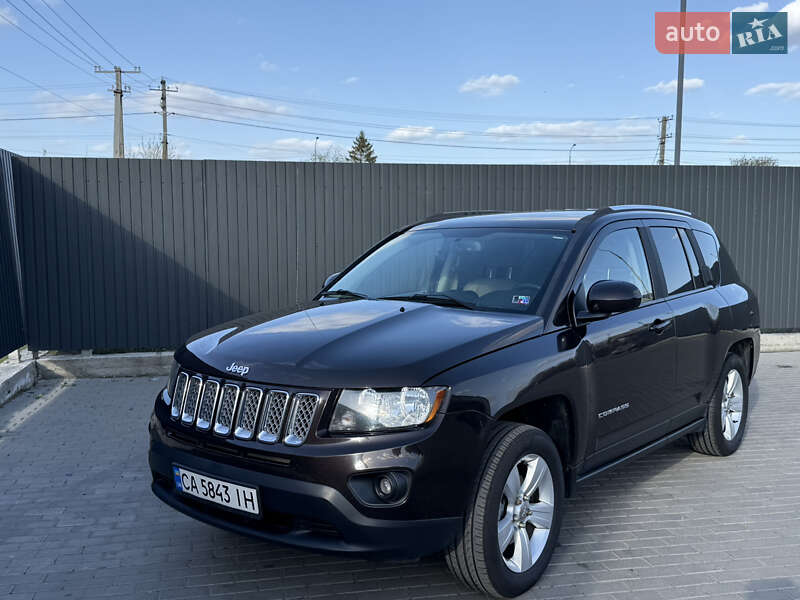 Внедорожник / Кроссовер Jeep Compass 2014 в 