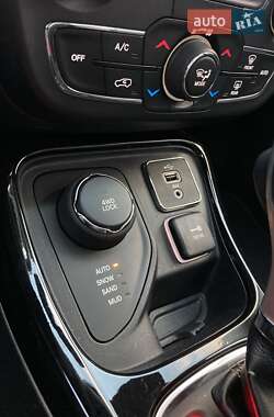 Позашляховик / Кросовер Jeep Compass 2018 в 