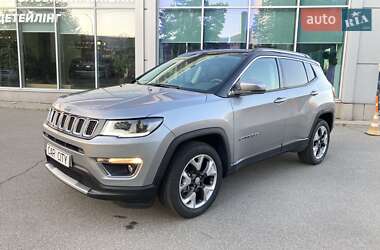 Позашляховик / Кросовер Jeep Compass 2018 в 