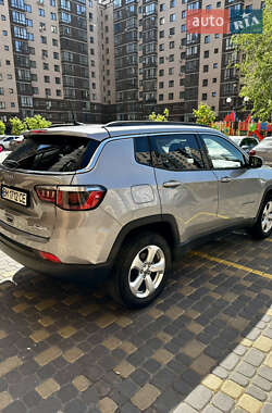 Внедорожник / Кроссовер Jeep Compass 2019 в 