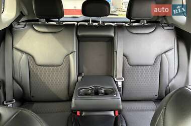 Позашляховик / Кросовер Jeep Compass 2018 в 