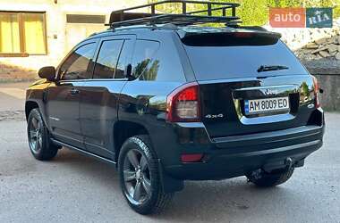 Внедорожник / Кроссовер Jeep Compass 2014 в 