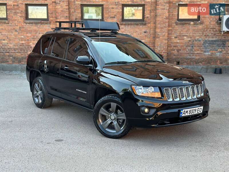 Внедорожник / Кроссовер Jeep Compass 2014 в 