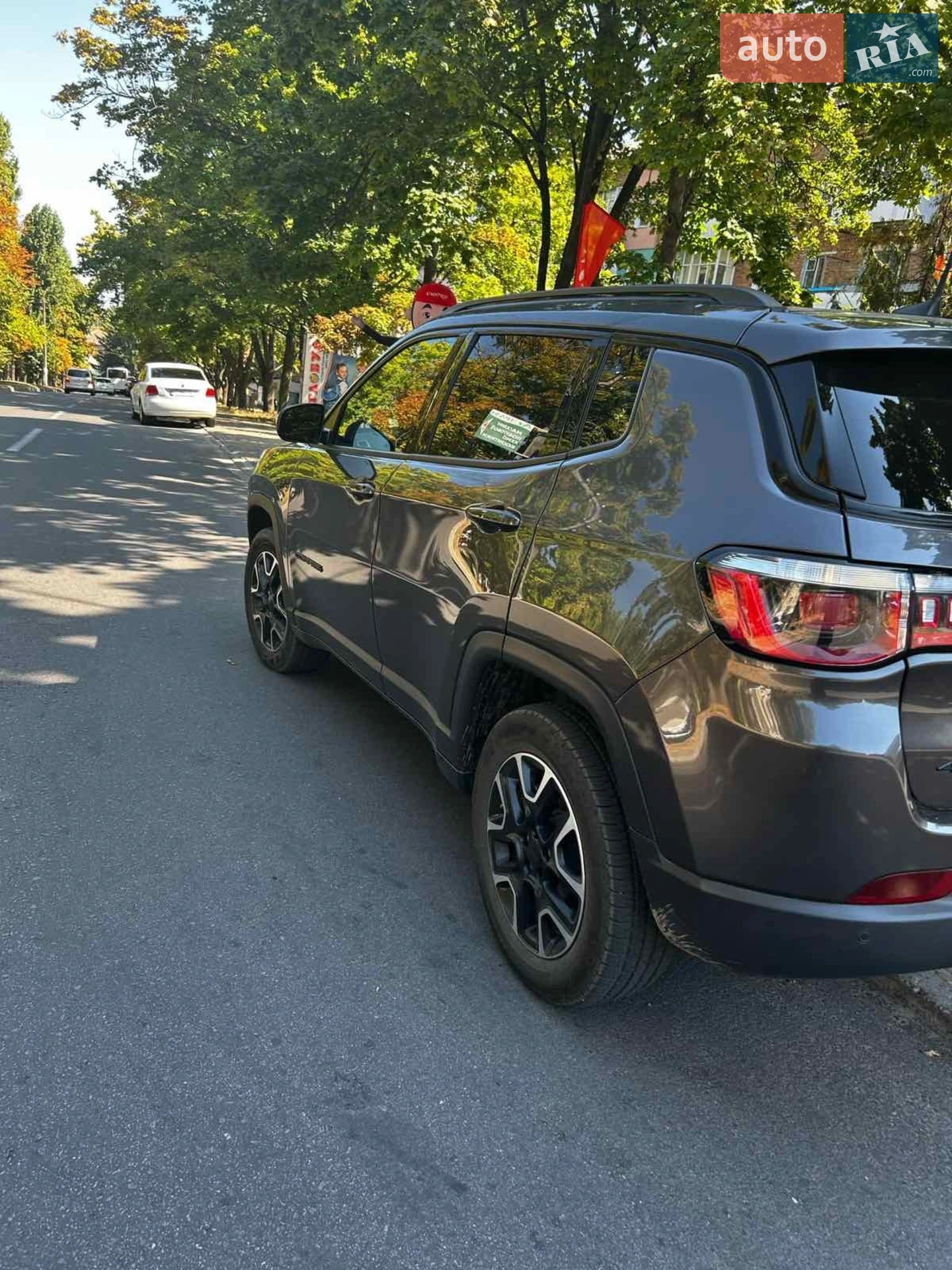 2020 Jeep Compass - мініатюра 2