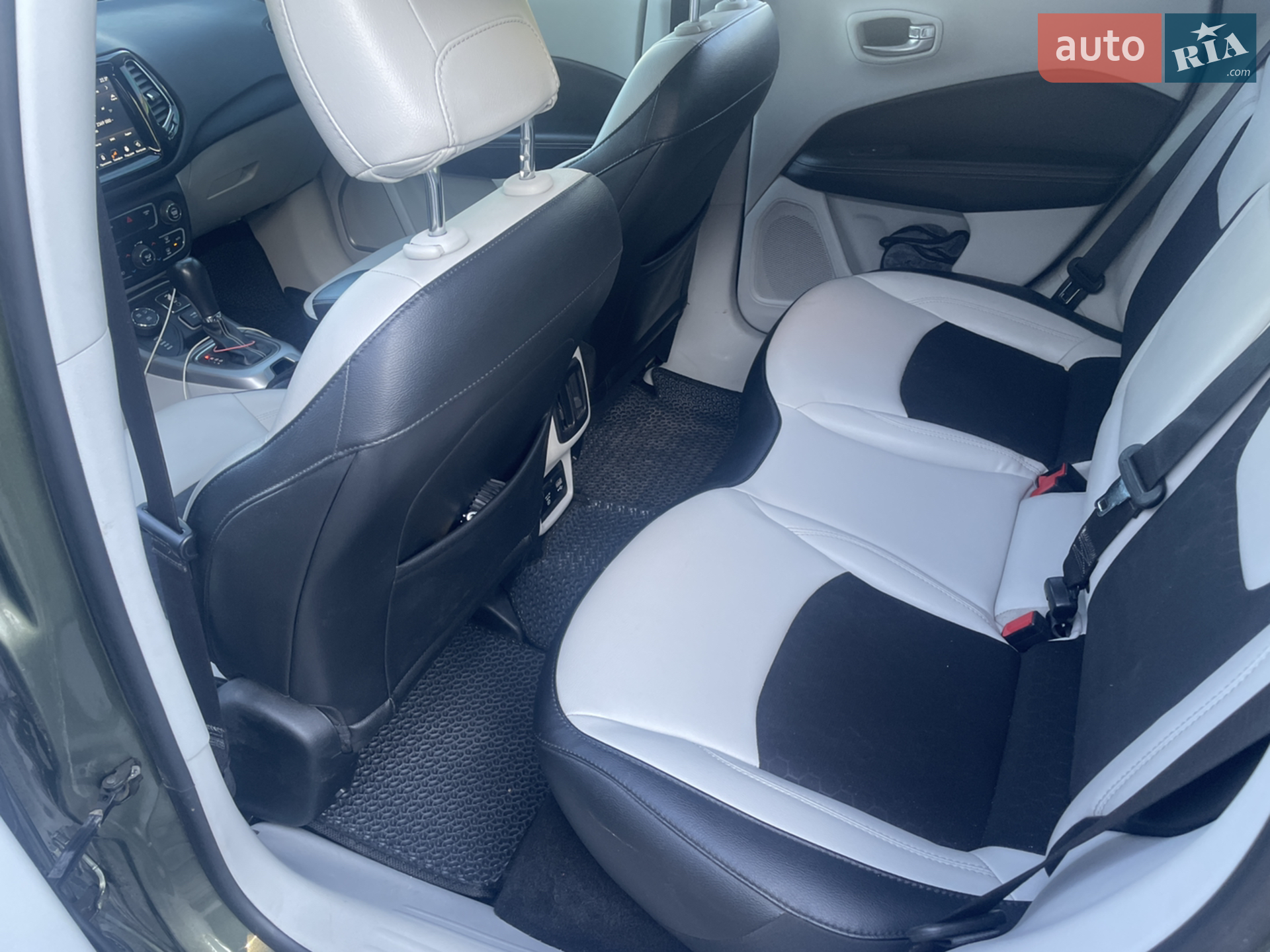 2018 Jeep Compass - мініатюра 13