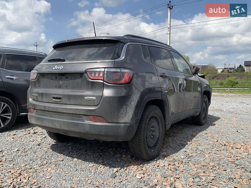 Внедорожник / Кроссовер Jeep Compass 2021 в 