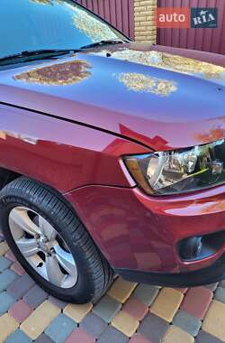 Позашляховик / Кросовер Jeep Compass 2015 в 
