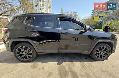 Позашляховик / Кросовер Jeep Compass 2021 в 