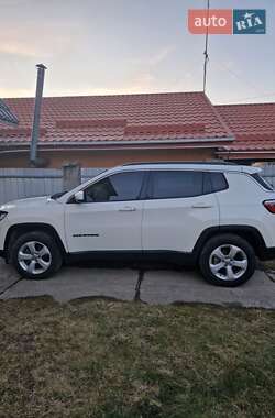 Позашляховик / Кросовер Jeep Compass 2017 в 