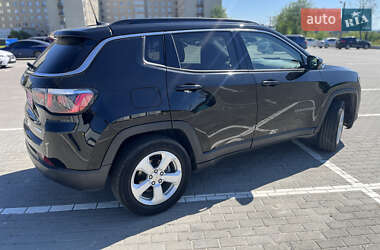 Позашляховик / Кросовер Jeep Compass 2019 в 