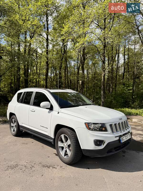 Внедорожник / Кроссовер Jeep Compass 2016 в Ивано-Франковске
