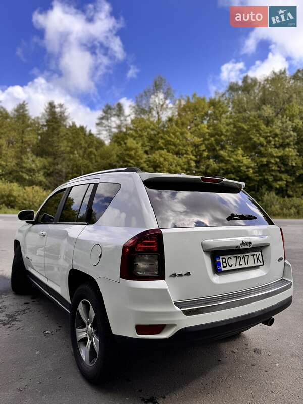 Внедорожник / Кроссовер Jeep Compass 2016 в Ивано-Франковске