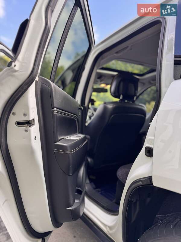 Внедорожник / Кроссовер Jeep Compass 2016 в Ивано-Франковске