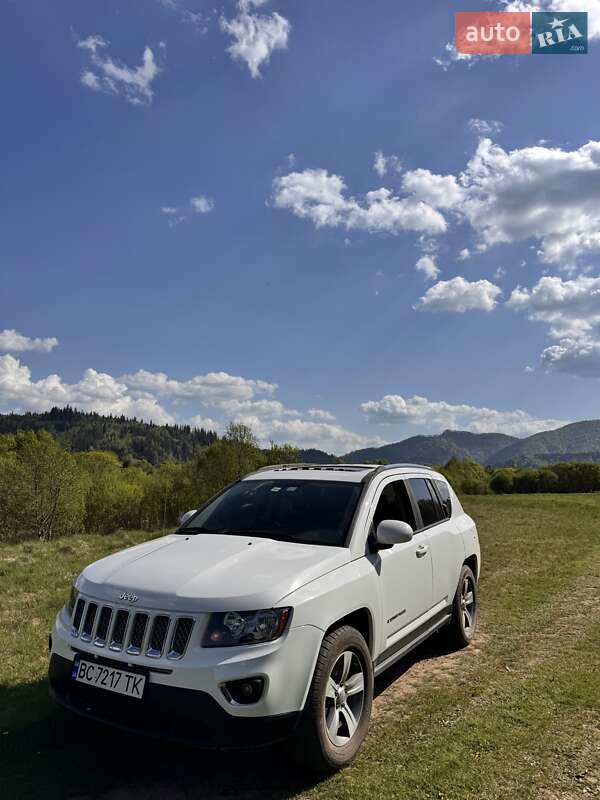 Внедорожник / Кроссовер Jeep Compass 2016 в Ивано-Франковске