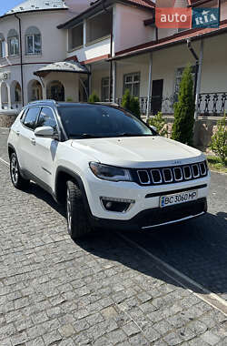 Внедорожник / Кроссовер Jeep Compass 2018 в 