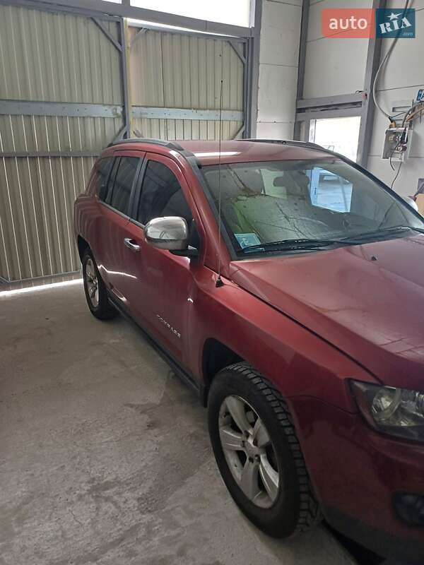 Позашляховик / Кросовер Jeep Compass 2013 в Києві