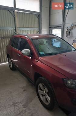 Позашляховик / Кросовер Jeep Compass 2013 в 