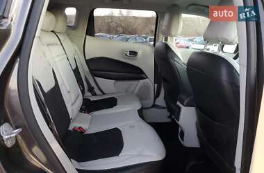 Позашляховик / Кросовер Jeep Compass 2017 в 
