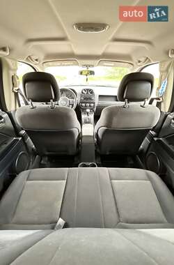 Внедорожник / Кроссовер Jeep Compass 2011 в 