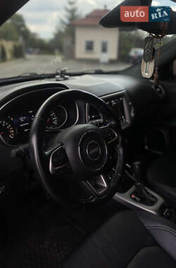 Внедорожник / Кроссовер Jeep Compass 2020 в 