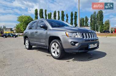 Позашляховик / Кросовер Jeep Compass 2013 в 