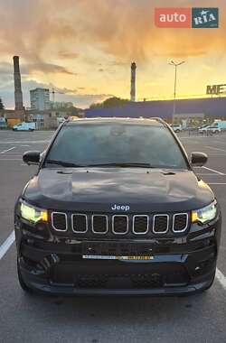 Внедорожник / Кроссовер Jeep Compass 2024 в 