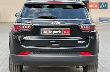 Внедорожник / Кроссовер Jeep Compass 2017 в 