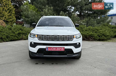 Позашляховик / Кросовер Jeep Compass 2024 в 