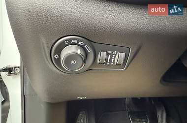 Позашляховик / Кросовер Jeep Compass 2024 в 