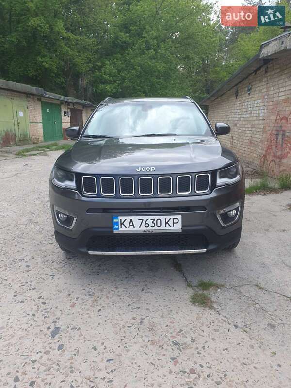 Позашляховик / Кросовер Jeep Compass 2017 в 