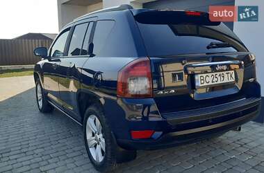 Позашляховик / Кросовер Jeep Compass 2014 в 