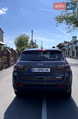 Внедорожник / Кроссовер Jeep Compass 2021 в 