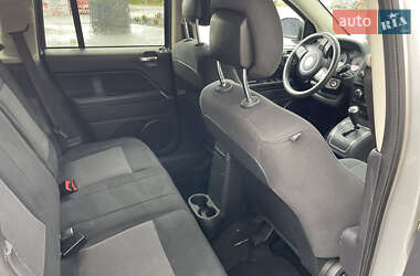 Внедорожник / Кроссовер Jeep Compass 2013 в 