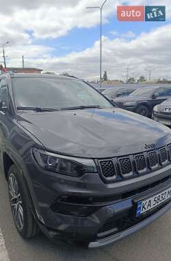Внедорожник / Кроссовер Jeep Compass 2024 в 