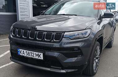 Внедорожник / Кроссовер Jeep Compass 2024 в 