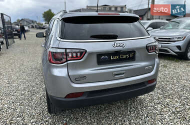 Внедорожник / Кроссовер Jeep Compass 2018 в 