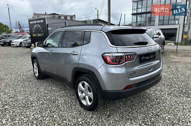 Внедорожник / Кроссовер Jeep Compass 2018 в 