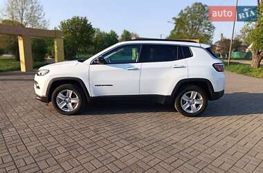 Позашляховик / Кросовер Jeep Compass 2022 в 