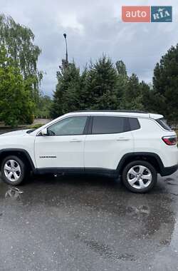 Внедорожник / Кроссовер Jeep Compass 2017 в 