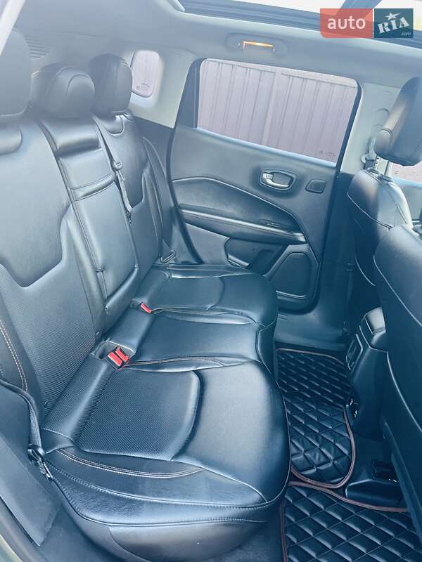 Внедорожник / Кроссовер Jeep Compass 2017 в Овруче