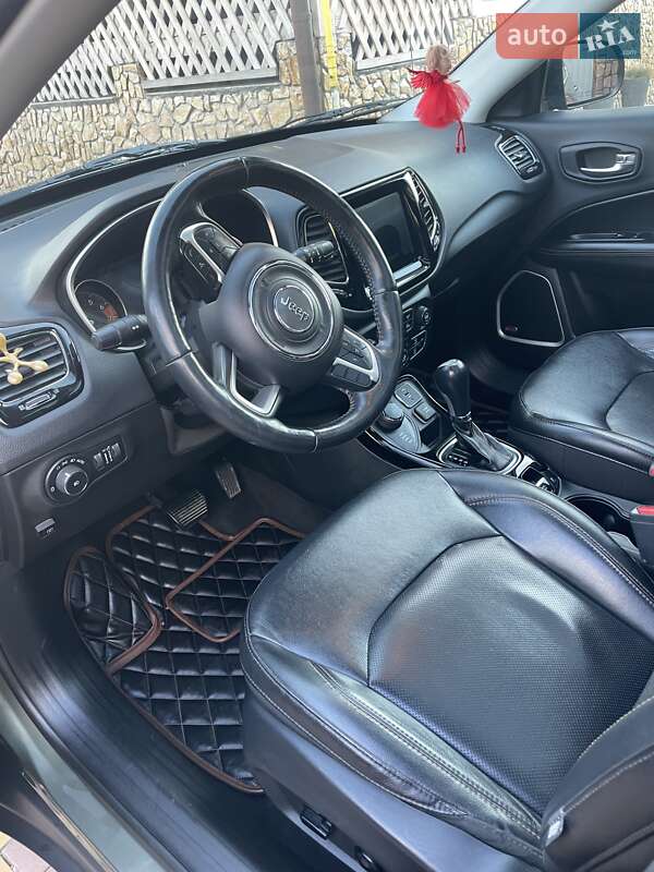 Внедорожник / Кроссовер Jeep Compass 2017 в Овруче