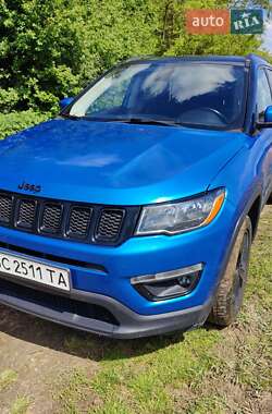 Внедорожник / Кроссовер Jeep Compass 2018 в 