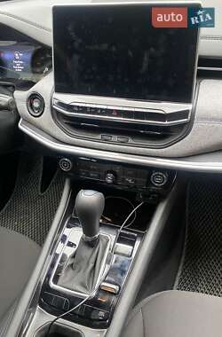 Внедорожник / Кроссовер Jeep Compass 2023 в 