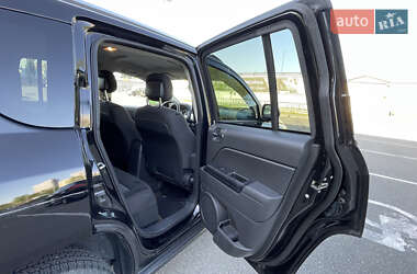 Внедорожник / Кроссовер Jeep Compass 2014 в 