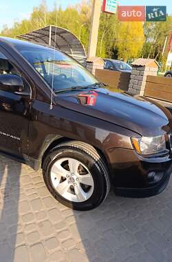 Внедорожник / Кроссовер Jeep Compass 2013 в 