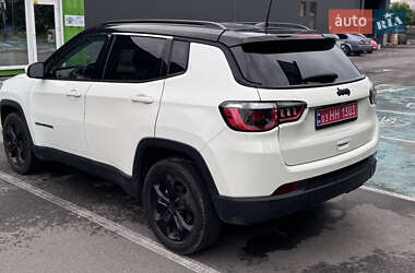 Позашляховик / Кросовер Jeep Compass 2018 в 