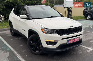 Позашляховик / Кросовер Jeep Compass 2018 в 