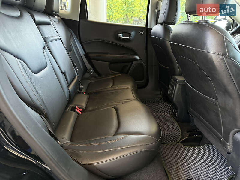 Внедорожник / Кроссовер Jeep Compass 2017 в Николаеве